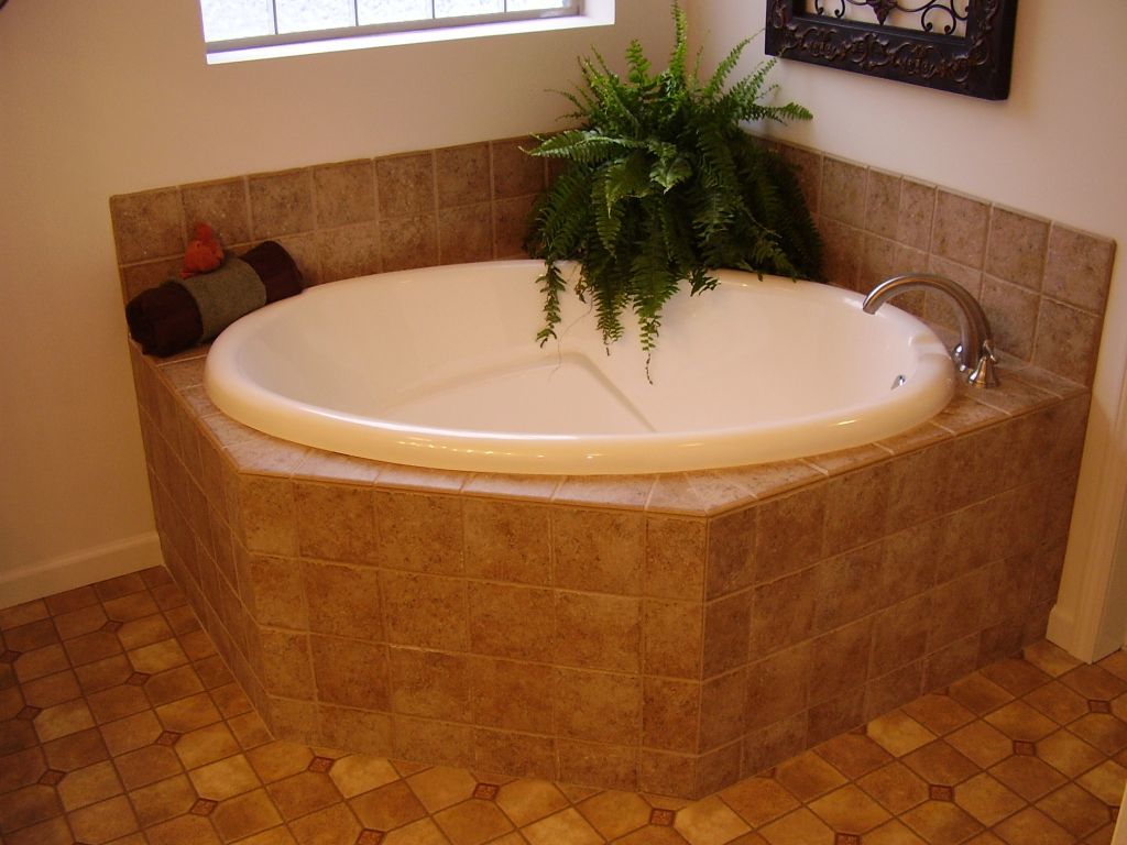 ceramic tile tub